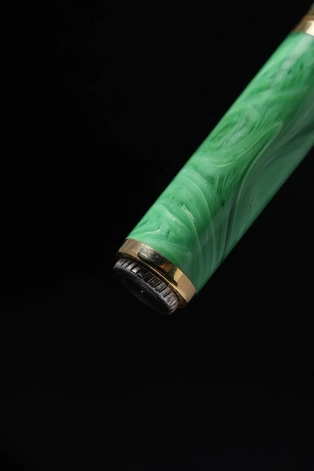 Valentino Green Lighter - Yuku Lighter